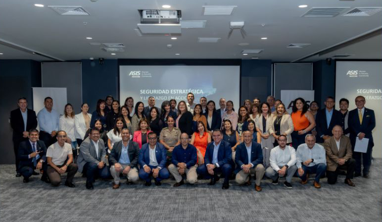 Seguridad Estratégica y Liderazgo en Acción Seguridad Estratégica y Liderazgo en Acción