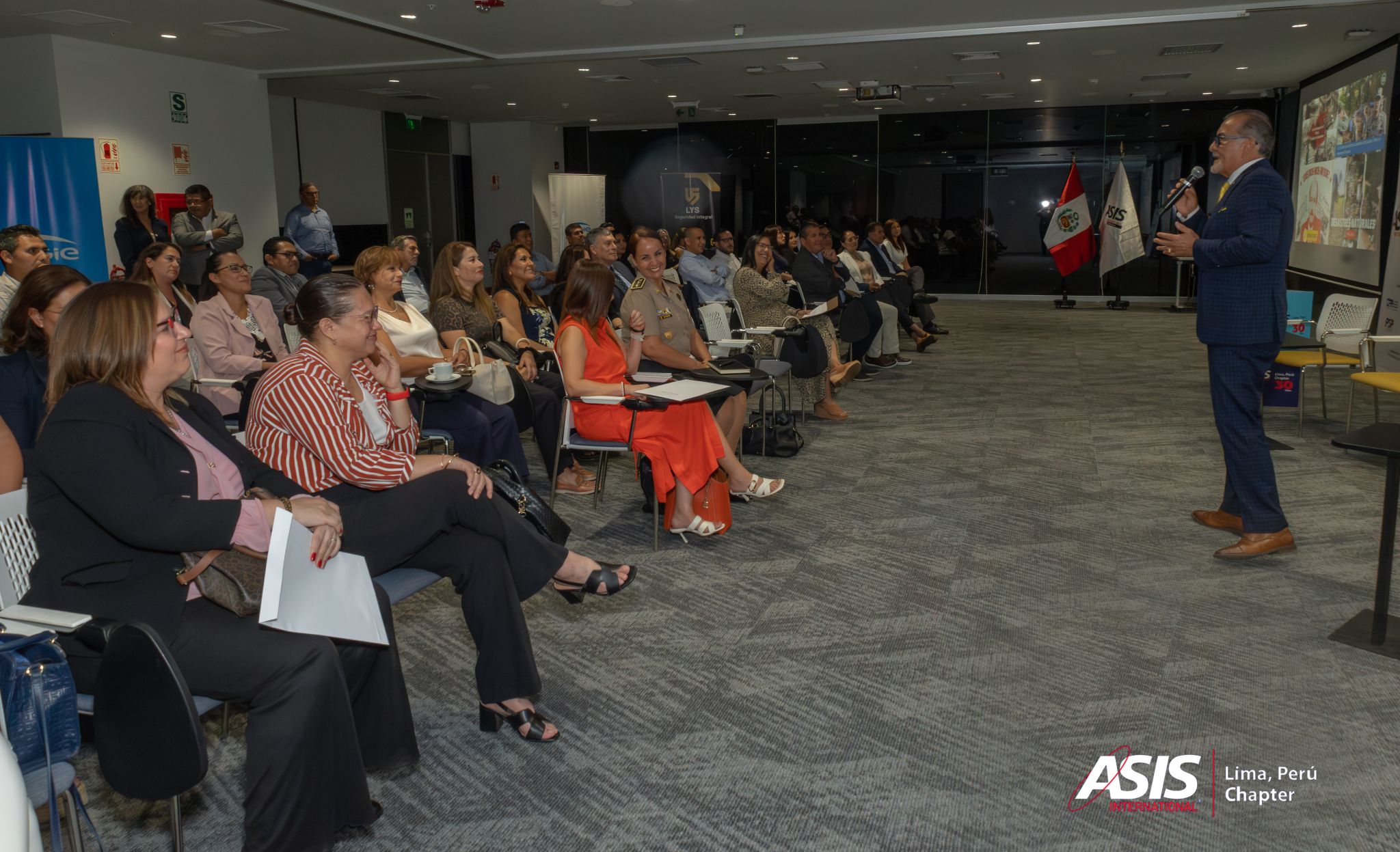 Seguridad Estratégica y Liderazgo en Acción Seguridad Estratégica y Liderazgo en Acción